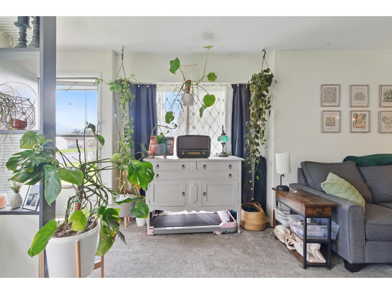 8687 Elm Drive, Chilliwack Proper South, Chilliwack, British Columbia  V2P 4Y3 - Photo 12 - R3108654