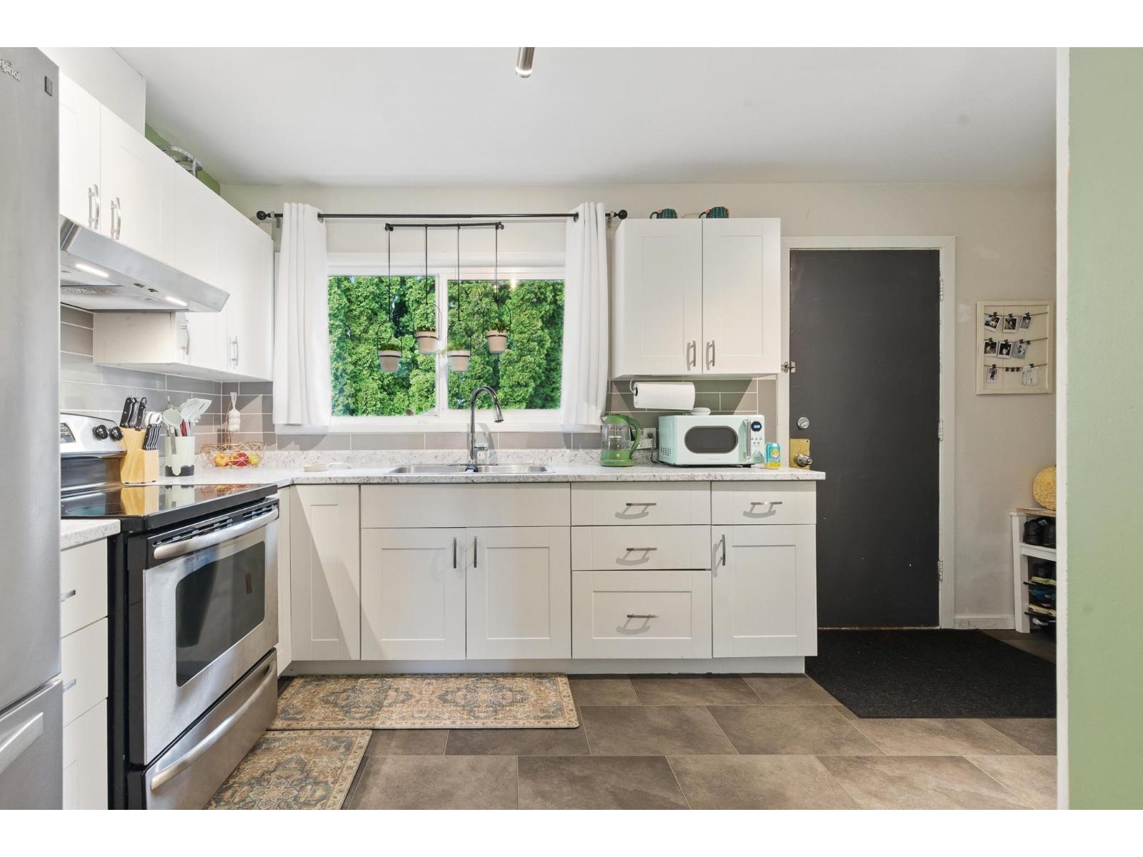 8687 Elm Drive, Chilliwack Proper South, Chilliwack, British Columbia  V2P 4Y3 - Photo 14 - R3108654