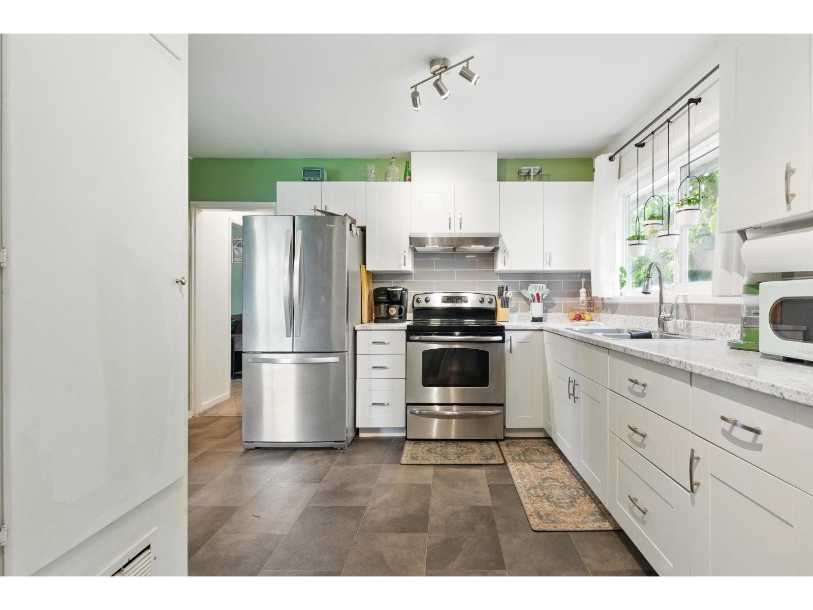 8687 Elm Drive, Chilliwack Proper South, Chilliwack, British Columbia  V2P 4Y3 - Photo 17 - R3108654