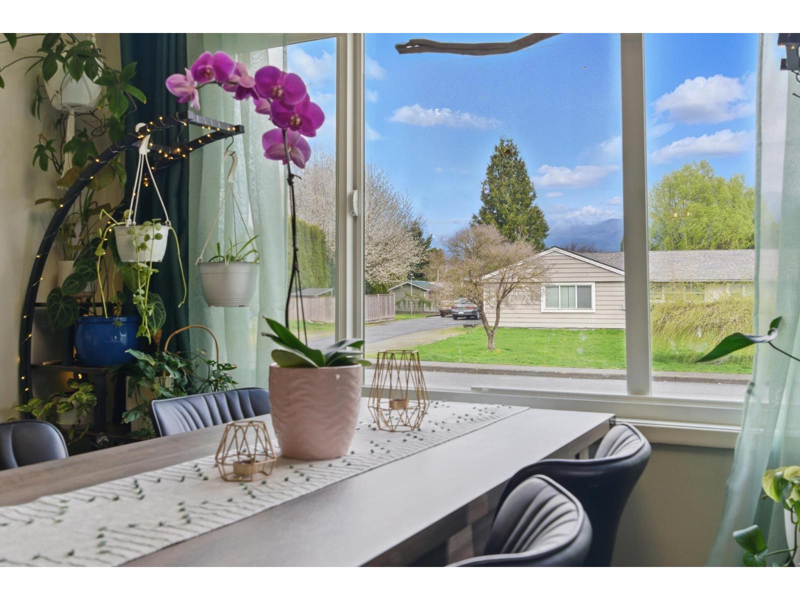 8687 Elm Drive, Chilliwack Proper South, Chilliwack, British Columbia  V2P 4Y3 - Photo 6 - R3108654