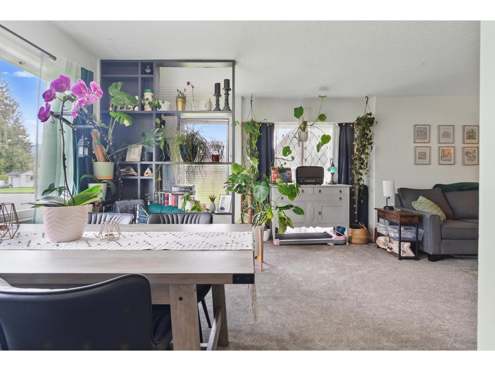 8687 Elm Drive, Chilliwack Proper South, Chilliwack, British Columbia  V2P 4Y3 - Photo 7 - R3108654