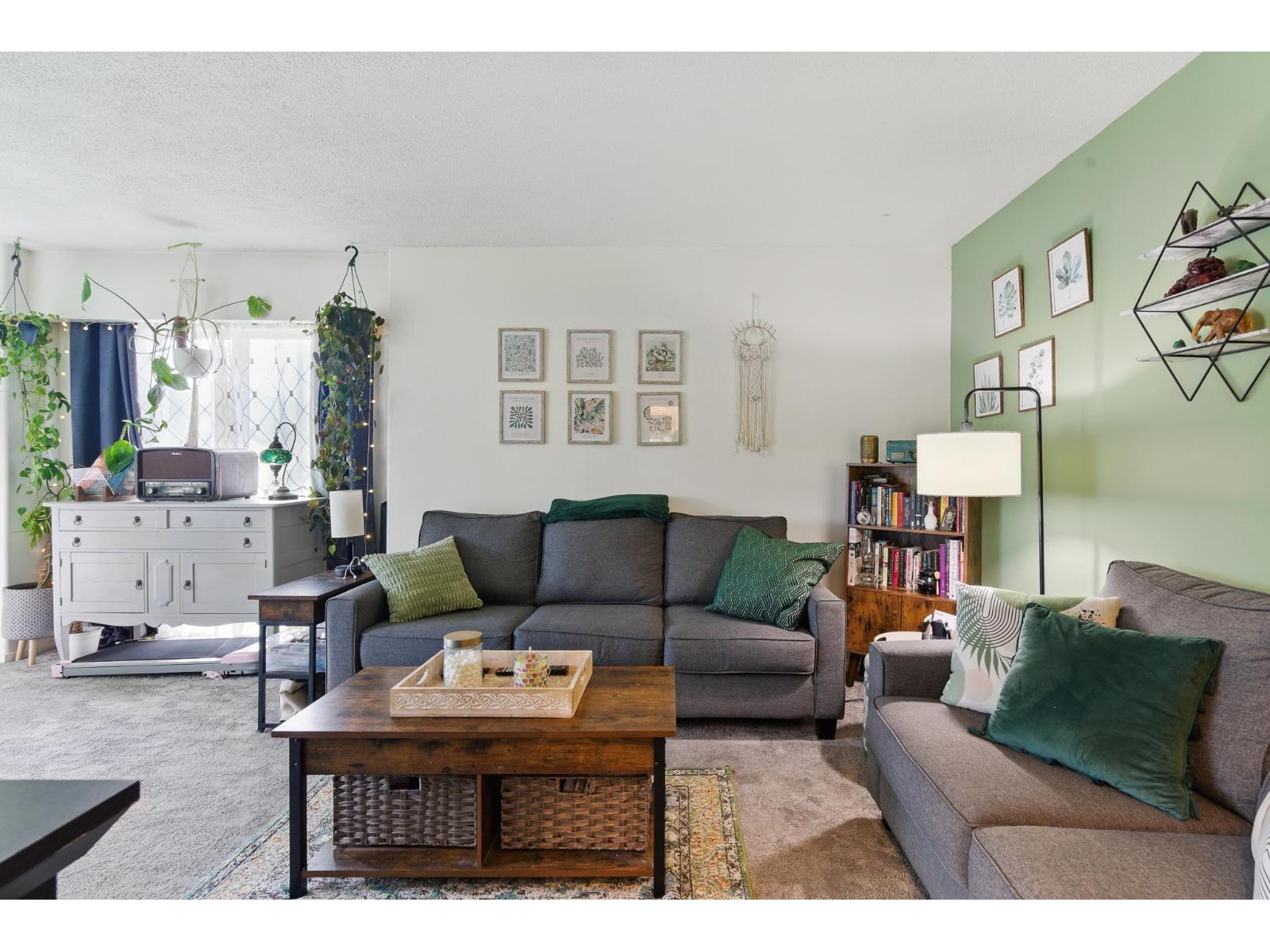 8687 Elm Drive, Chilliwack Proper South, Chilliwack, British Columbia  V2P 4Y3 - Photo 9 - R3108654