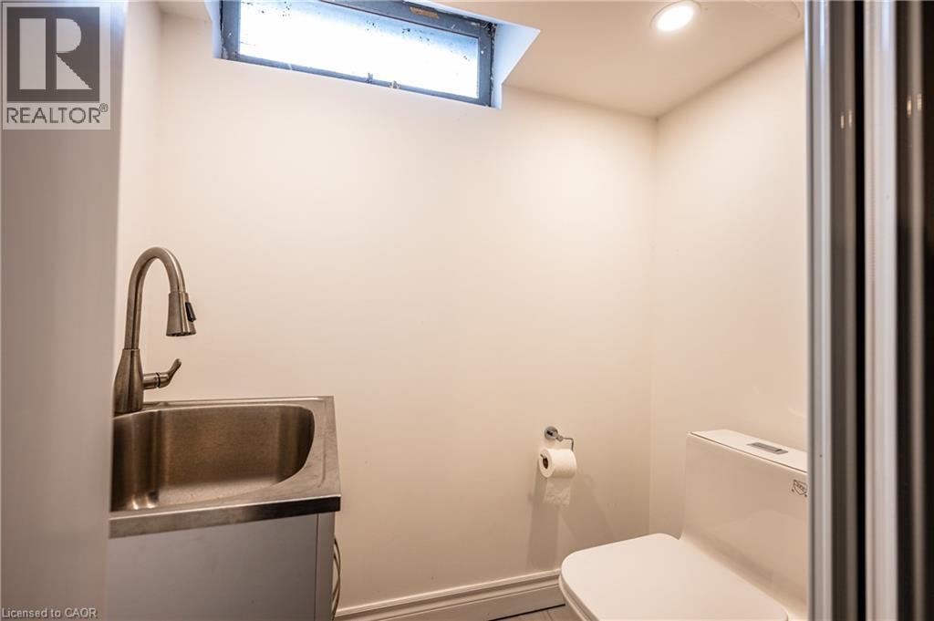 46 Karen Walk Unit# A, Waterloo, Ontario  N2L 5X2 - Photo 20 - 40812576