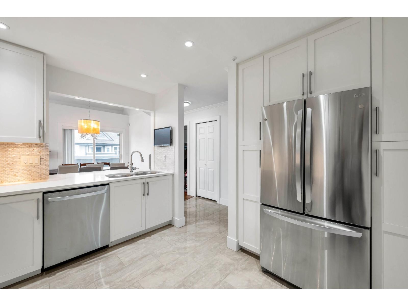 303 12088 66 Avenue, Surrey, British Columbia  V3W 1Z9 - Photo 13 - R3107185