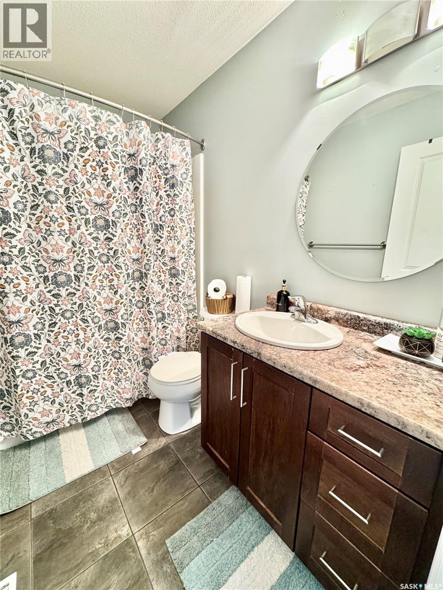 42 John Hicks Place, Prince Albert, Saskatchewan  S6V 8E5 - Photo 10 - SK032387