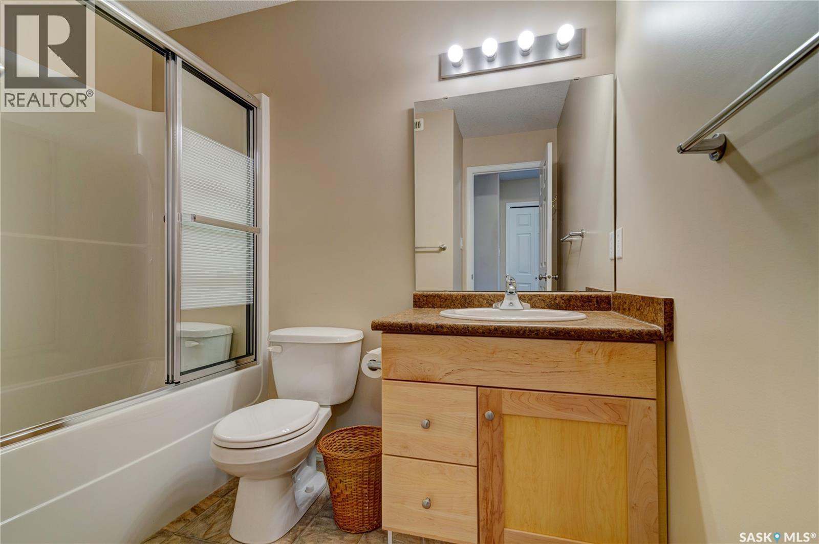 26 2801 Windsor Park Road, Regina, Saskatchewan  S4V 1E7 - Photo 17 - SK032367