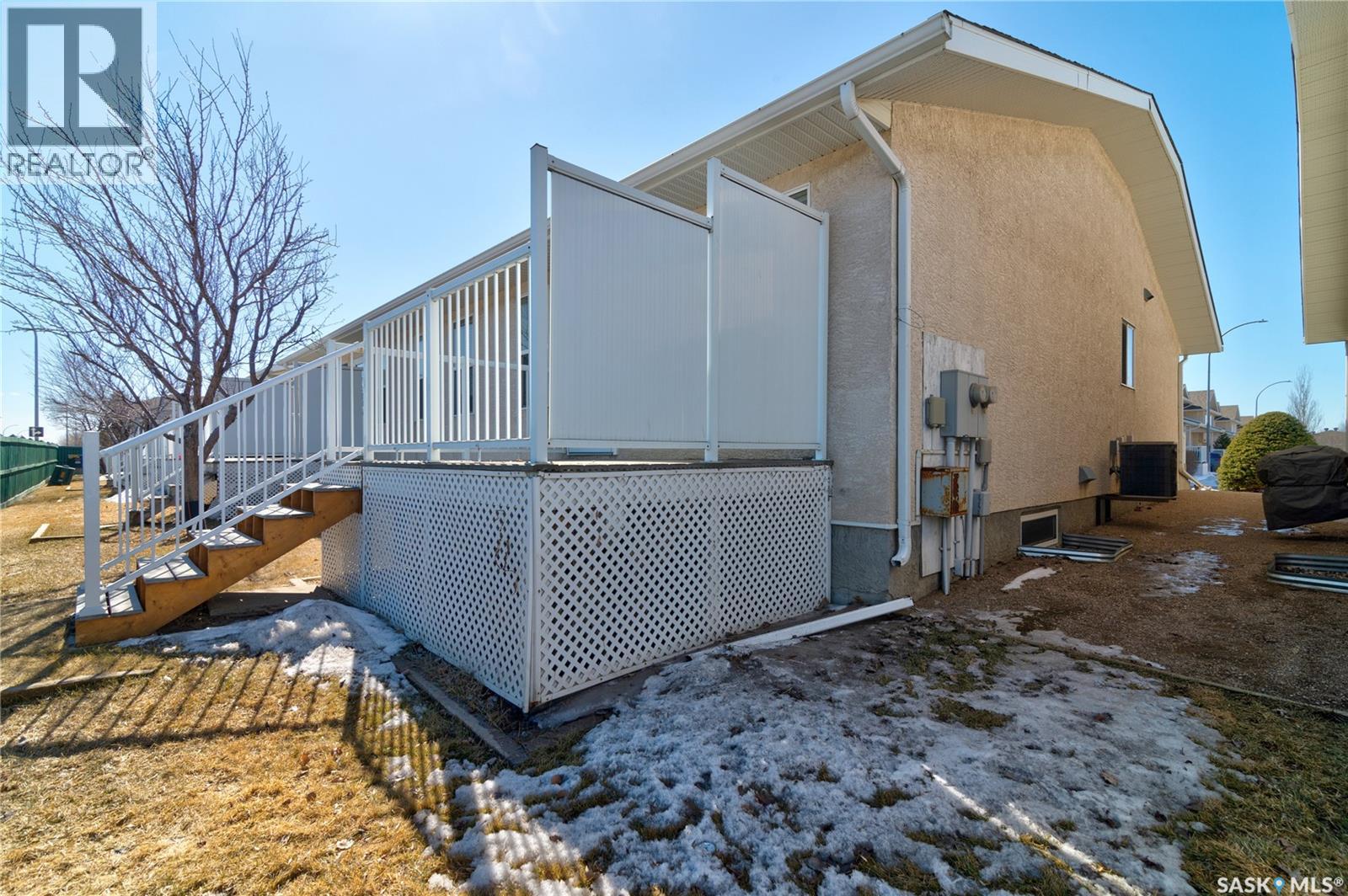 26 2801 Windsor Park Road, Regina, Saskatchewan  S4V 1E7 - Photo 32 - SK032367