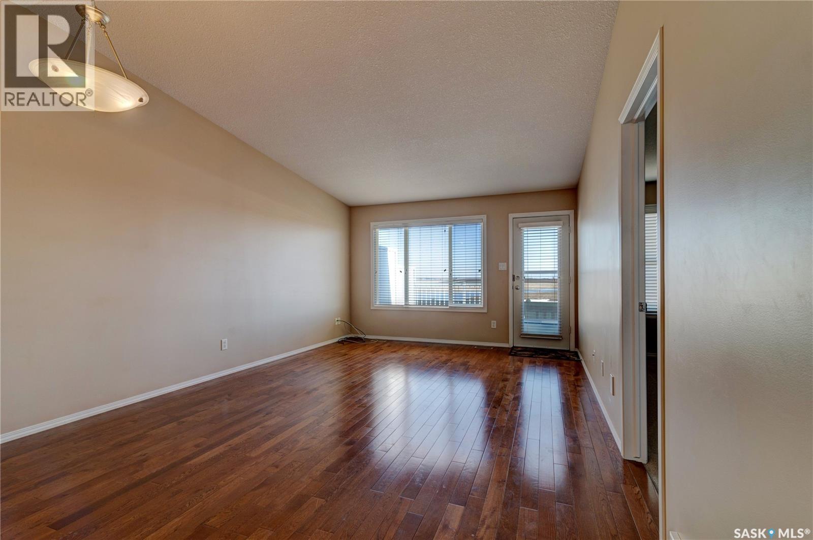 26 2801 Windsor Park Road, Regina, Saskatchewan  S4V 1E7 - Photo 8 - SK032367