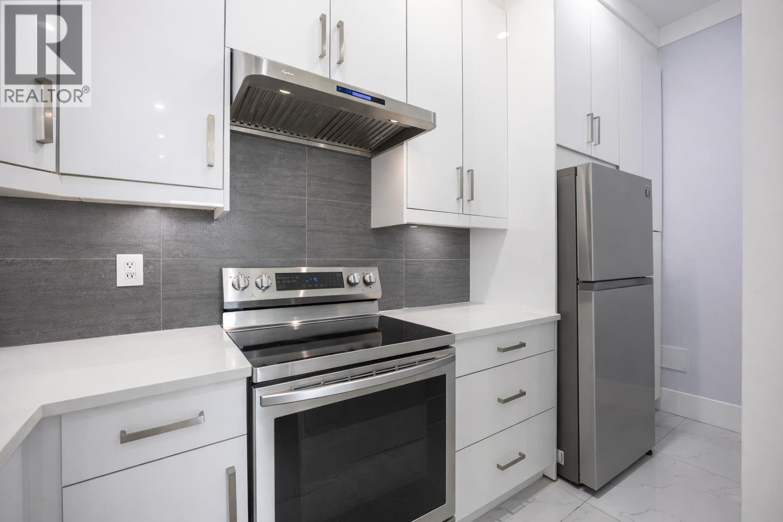 5001 Dover Street, Burnaby, British Columbia  V5H 1R4 - Photo 15 - R3099377