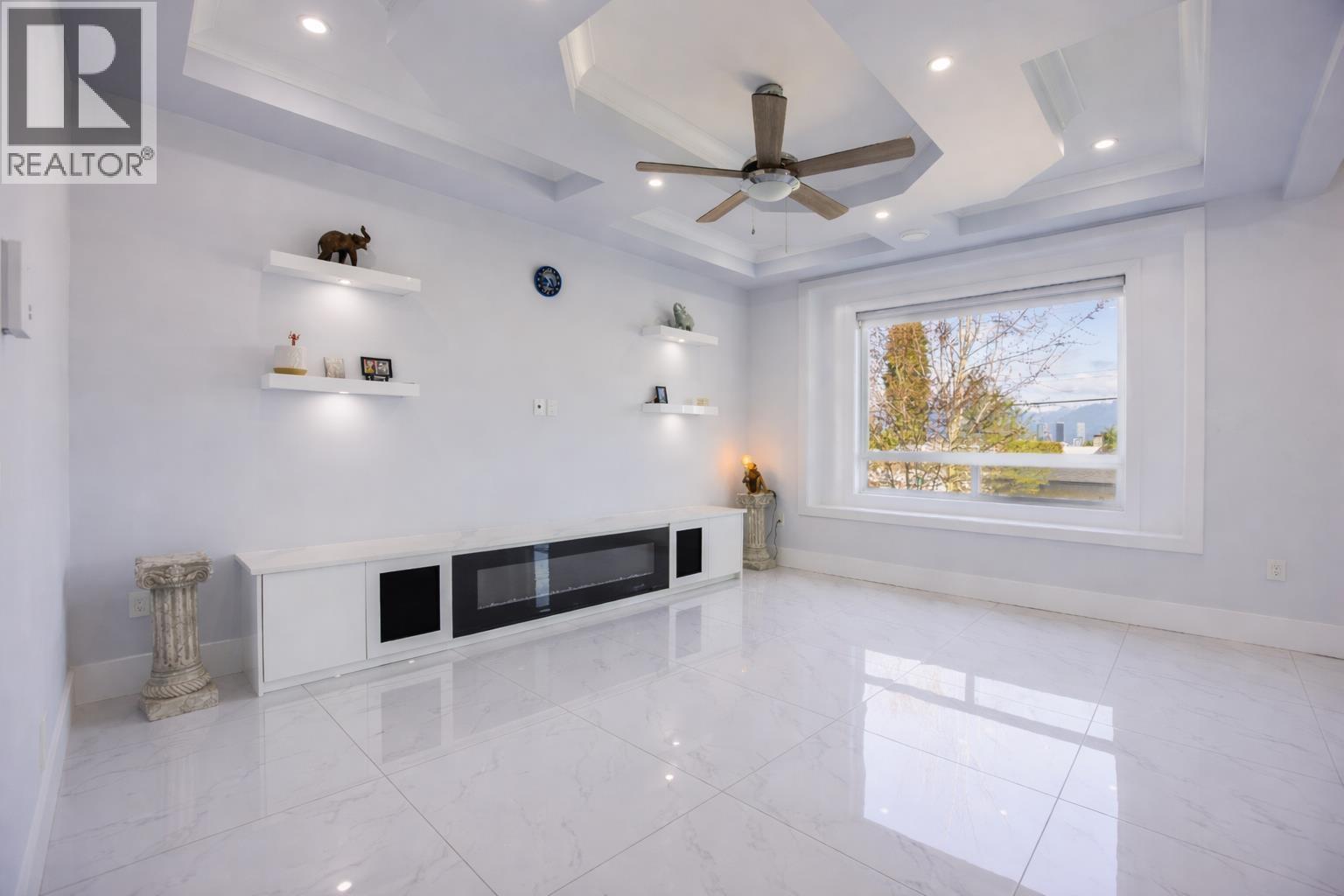 5001 Dover Street, Burnaby, British Columbia  V5H 1R4 - Photo 8 - R3099377