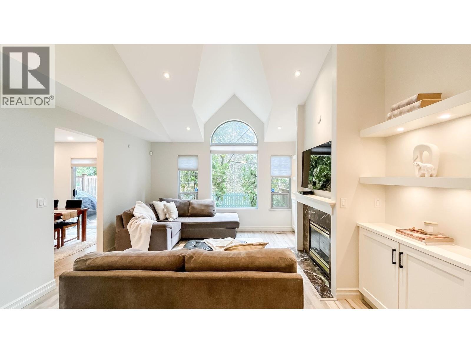 12 7465 Mulberry Place, Burnaby, British Columbia  V3N 5A1 - Photo 5 - R3108177