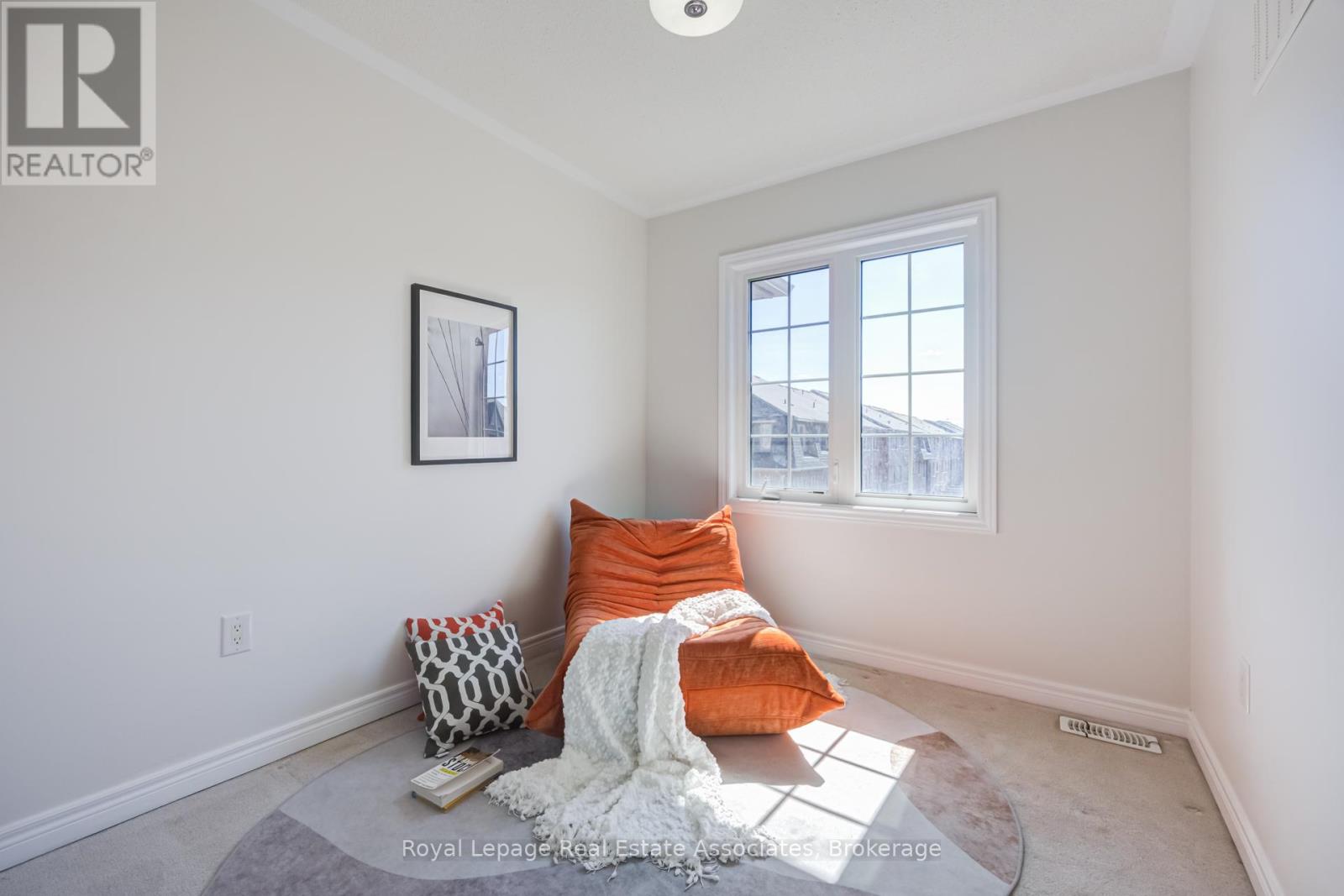 1376 Granrock Crescent, Mississauga, Ontario  L5V 0E1 - Photo 19 - W12972390