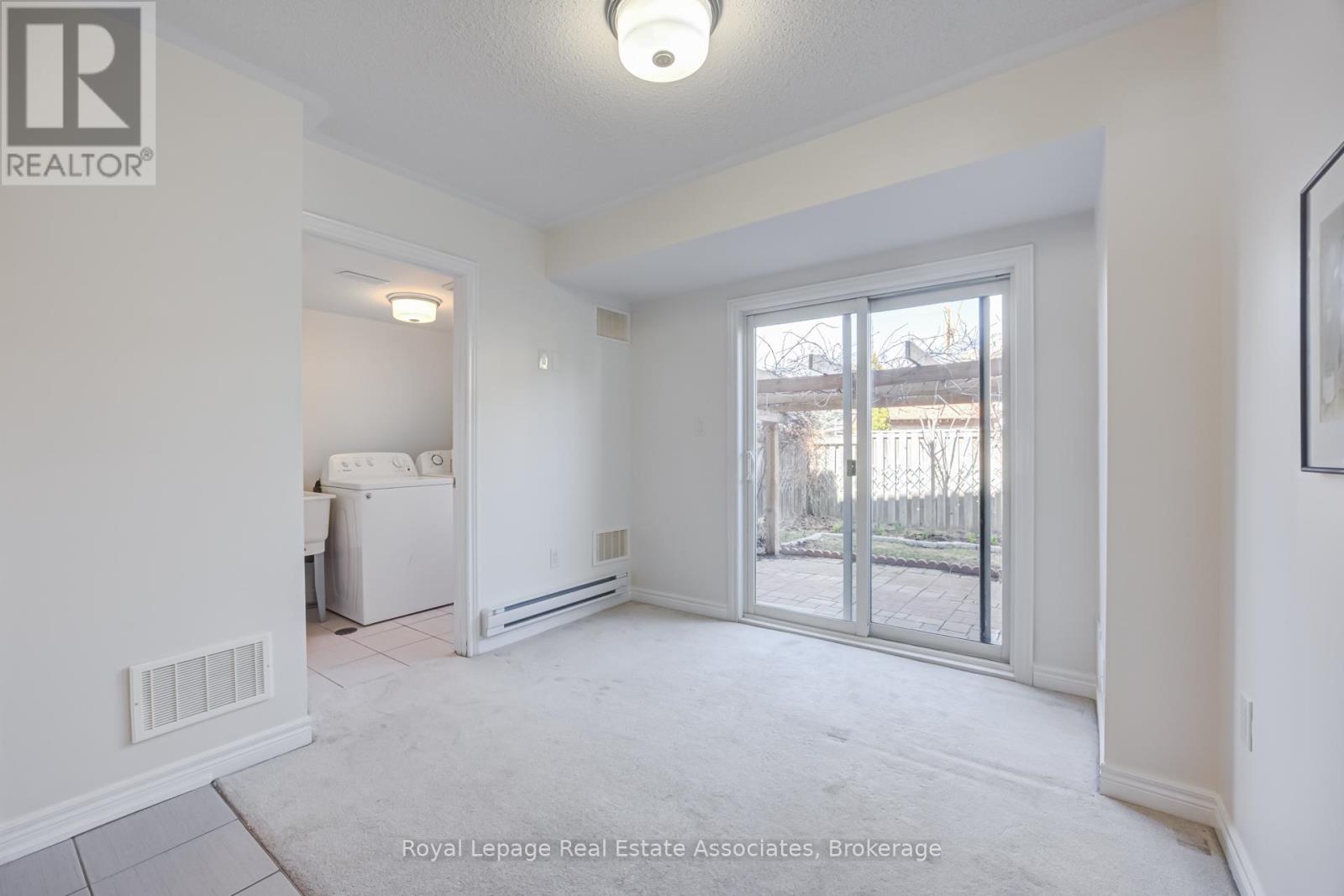 1376 Granrock Crescent, Mississauga, Ontario  L5V 0E1 - Photo 22 - W12972390