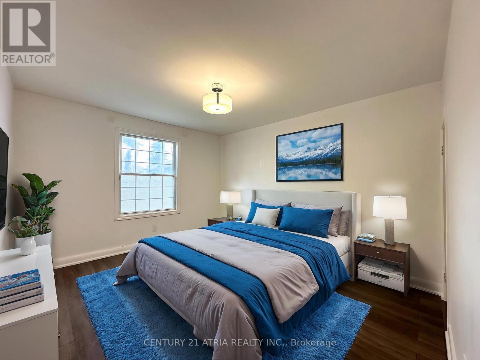 Upper - 1070 Fergus Avenue, Mississauga, Ontario  L5E 2P1 - Photo 10 - W12972394