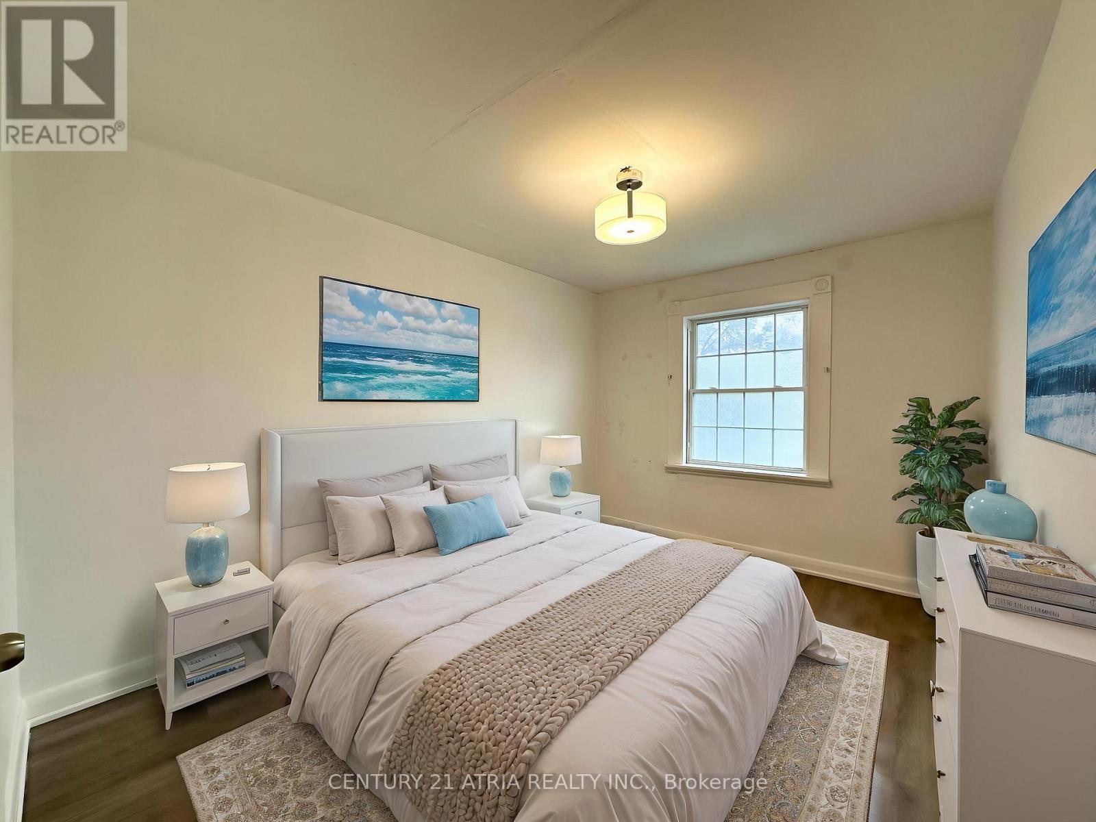 Upper - 1070 Fergus Avenue, Mississauga, Ontario  L5E 2P1 - Photo 14 - W12972394