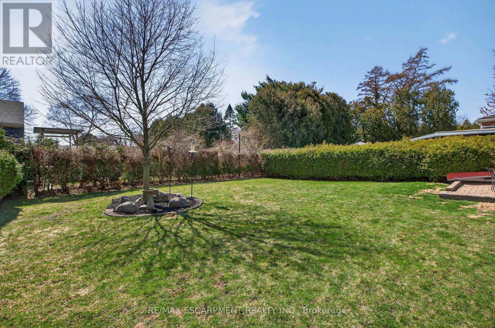 1055 Shepherd's Drive, Burlington, Ontario  L7T 3R4 - Photo 29 - W12972398