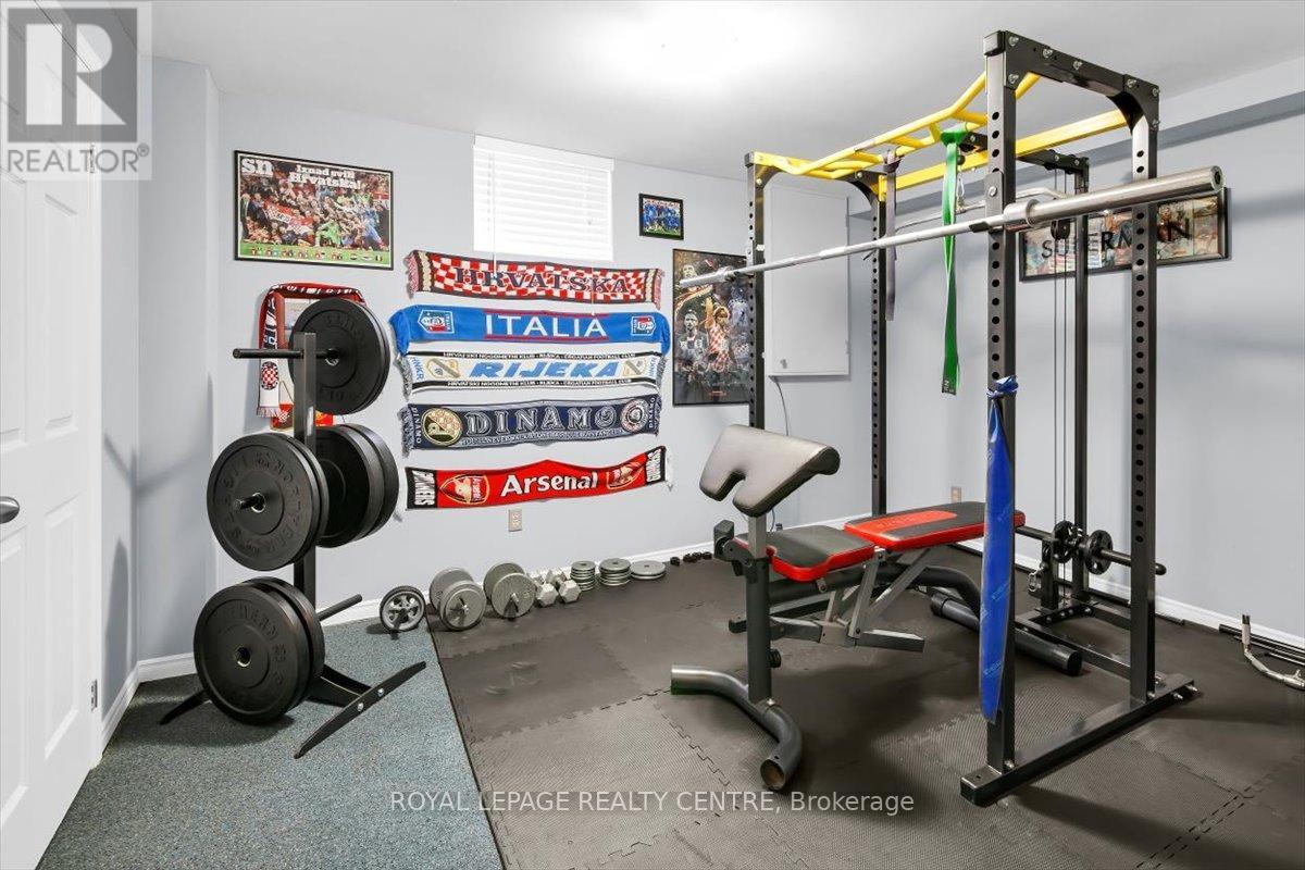 3135 Orleans Road, Mississauga, Ontario  L5L 5L4 - Photo 35 - W12972476