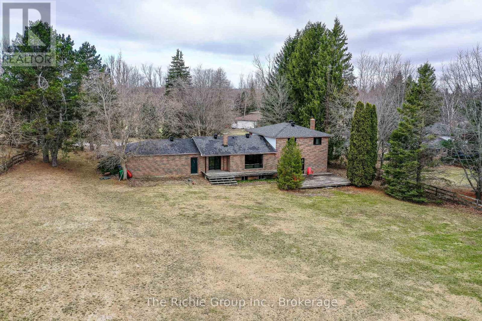 9 Mill View Court, Caledon, Ontario  L7K 2N4 - Photo 4 - W12972500