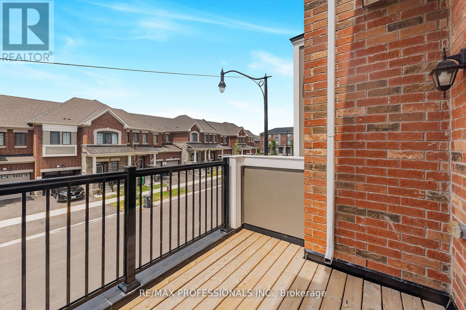 3 Keppel Circle, Brampton, Ontario  L7A 5K4 - Photo 11 - W12972550