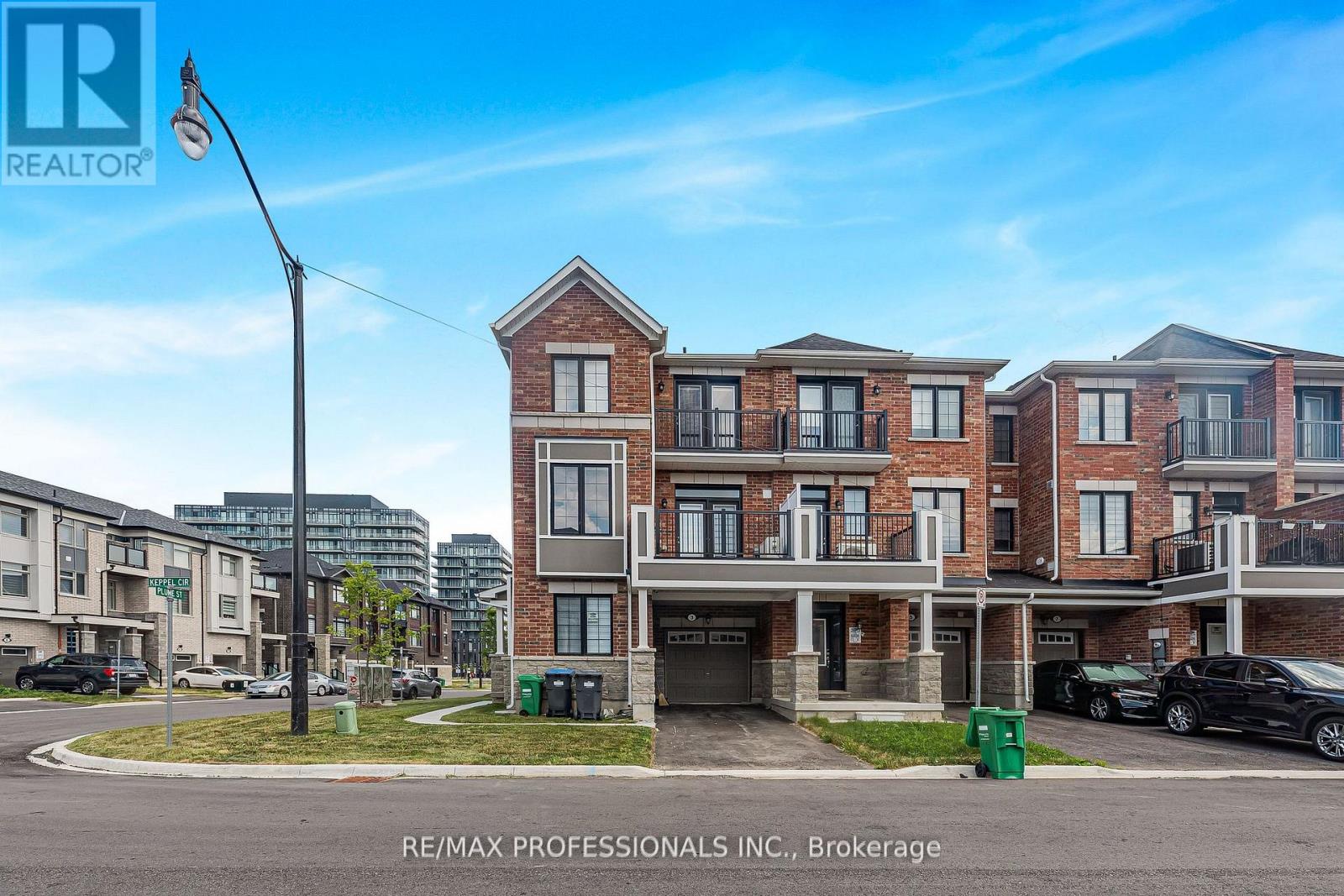 3 Keppel Circle, Brampton, Ontario  L7A 5K4 - Photo 3 - W12972550