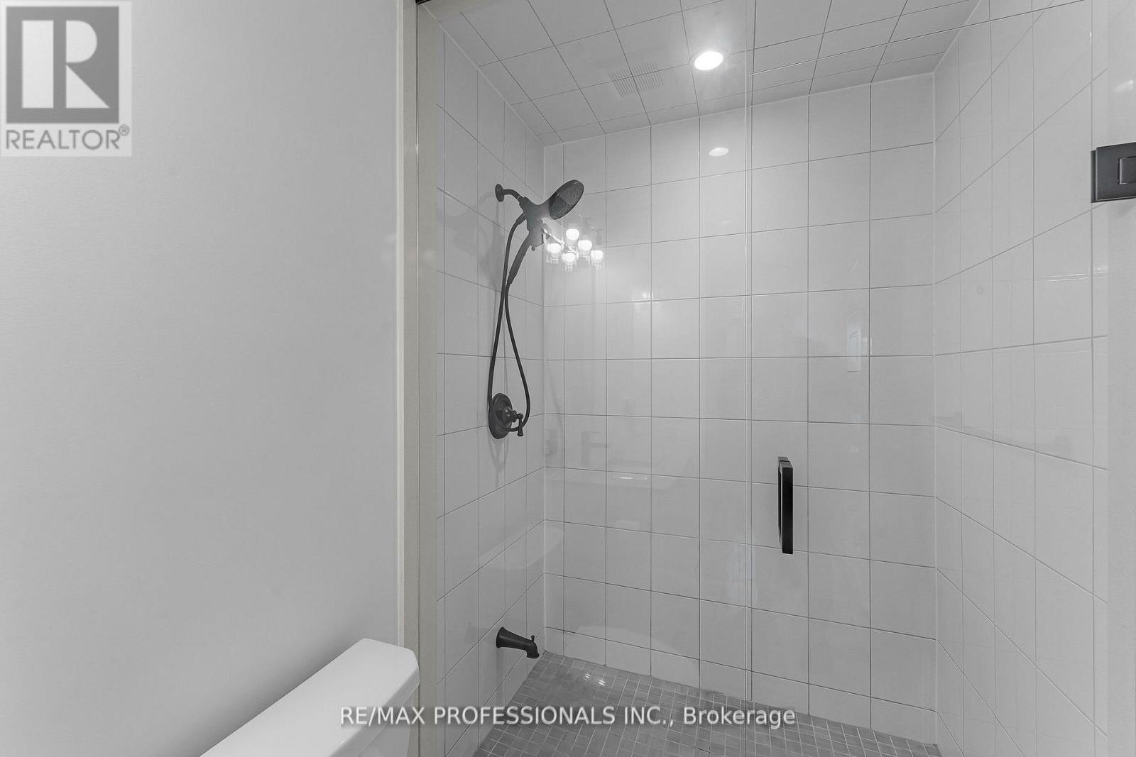 3 Keppel Circle, Brampton, Ontario  L7A 5K4 - Photo 33 - W12972550