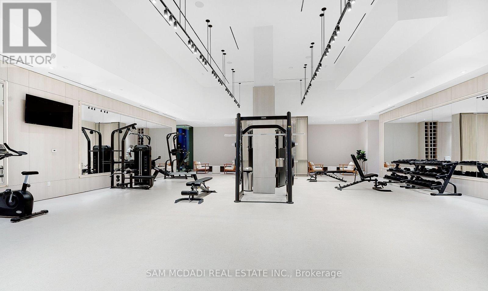 301 - 28 Ann Street E, Mississauga, Ontario  L5G 0E1 - Photo 24 - W12972552