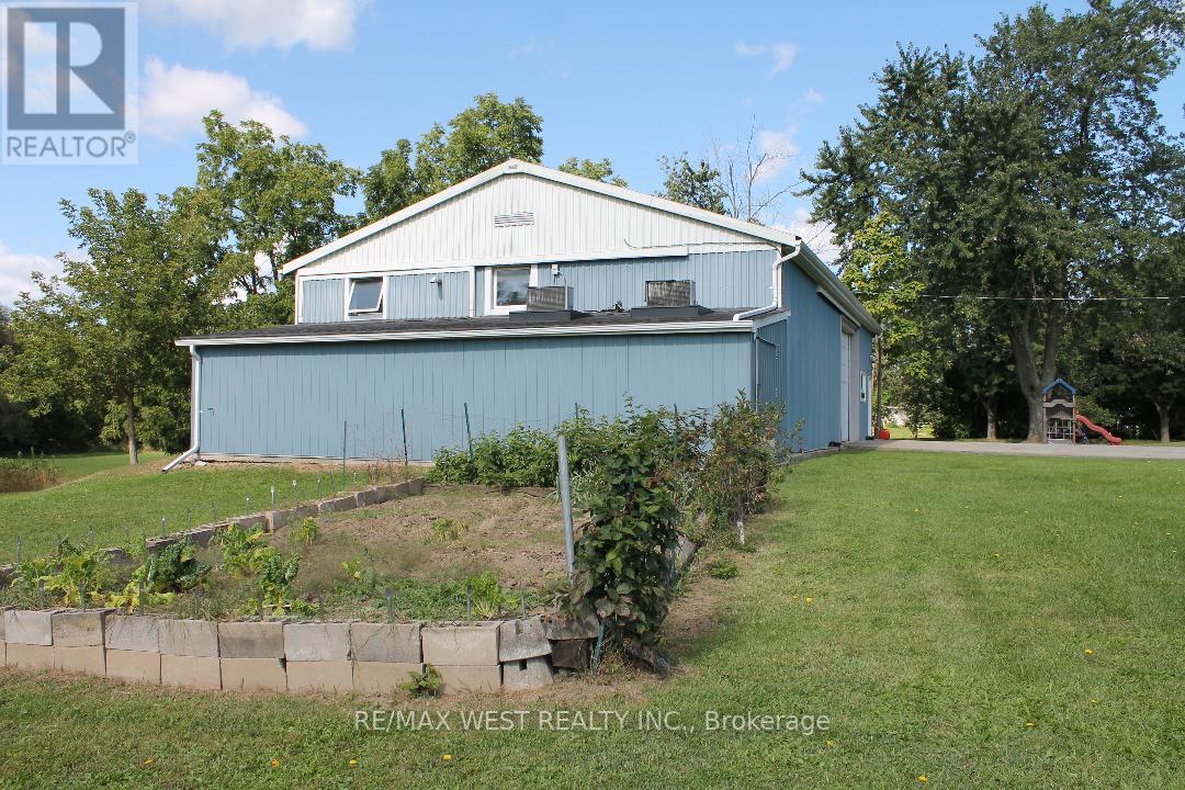 8438 Ninth Line, Halton Hills, Ontario  L0P 1K0 - Photo 23 - W12972566