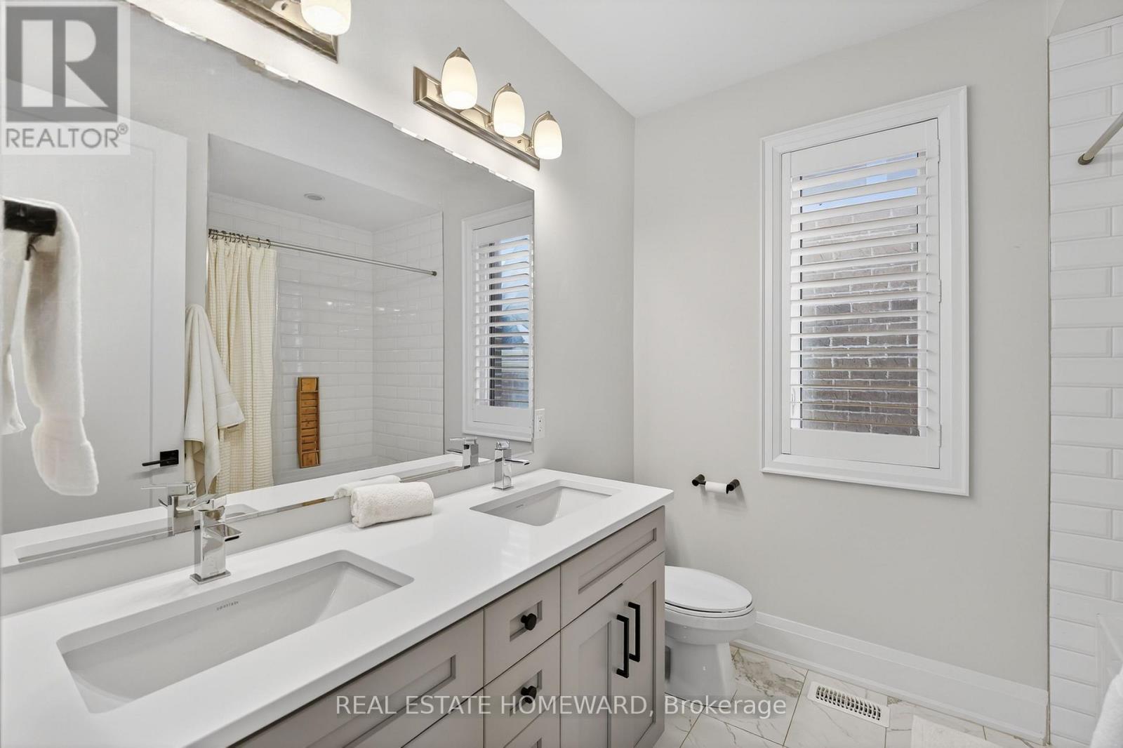 3329 Vernon Powell Drive, Oakville, Ontario  L6H 0Y4 - Photo 33 - W12972610