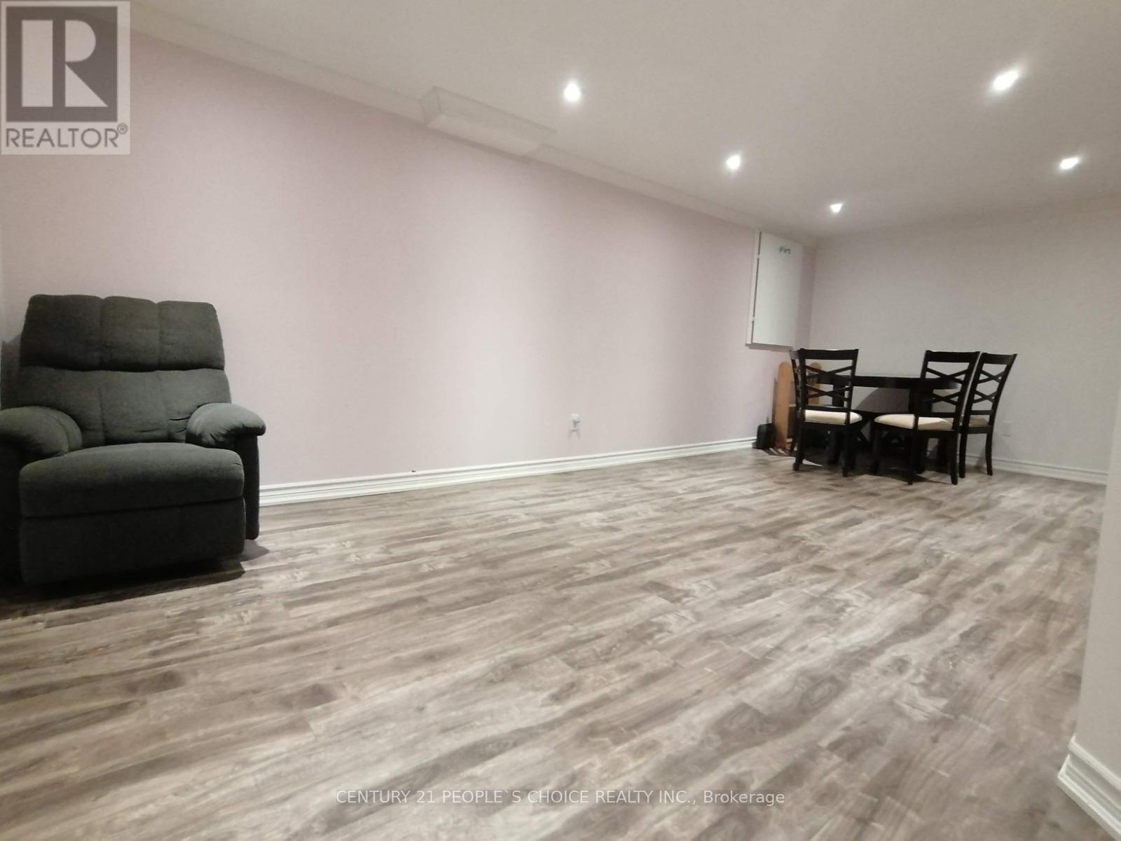 Bsmt - 115 Mcmurchy Avenue S, Brampton, Ontario  L6Y 1Z1 - Photo 2 - W12972654