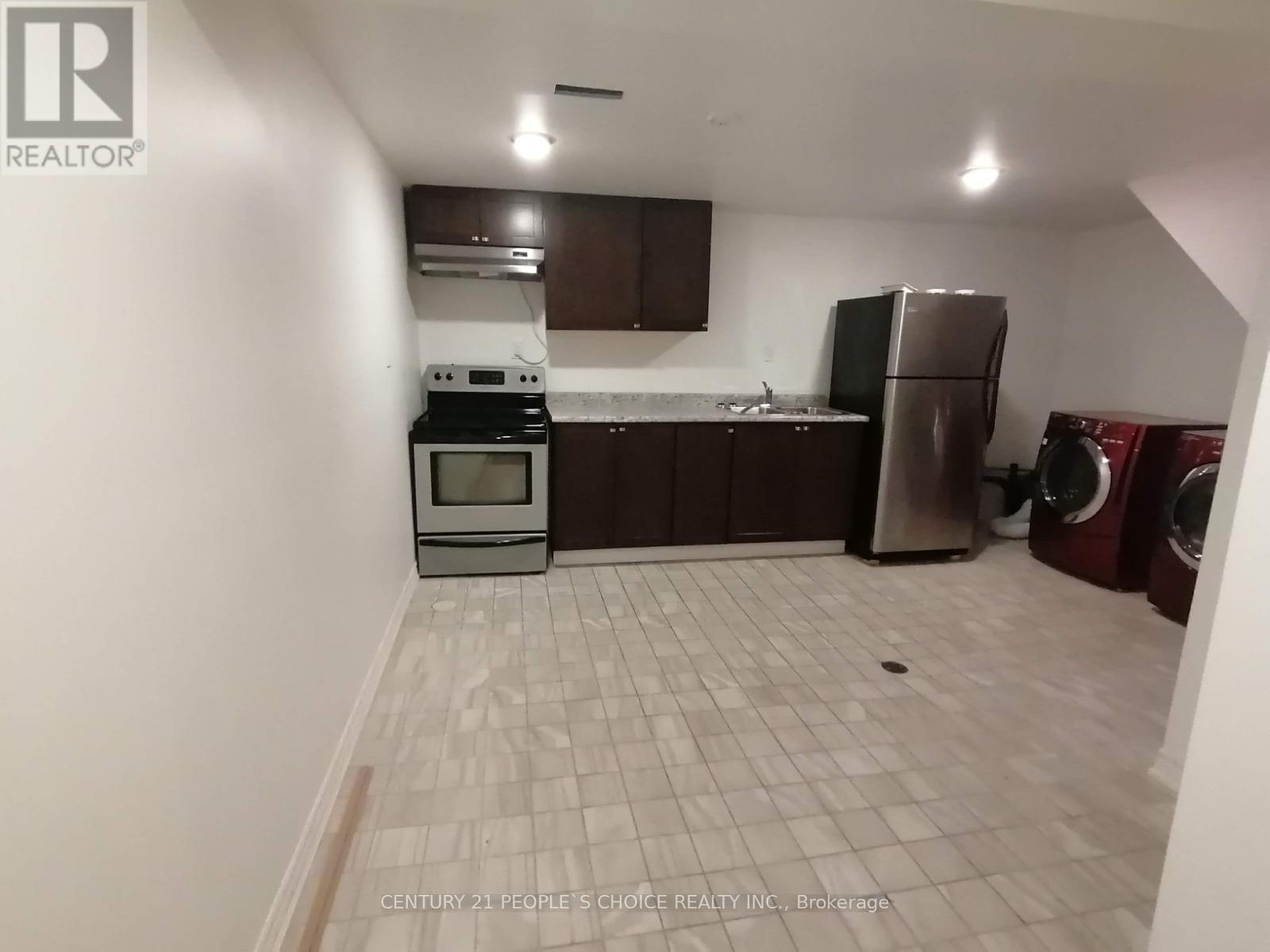 Bsmt - 115 Mcmurchy Avenue S, Brampton, Ontario  L6Y 1Z1 - Photo 5 - W12972654