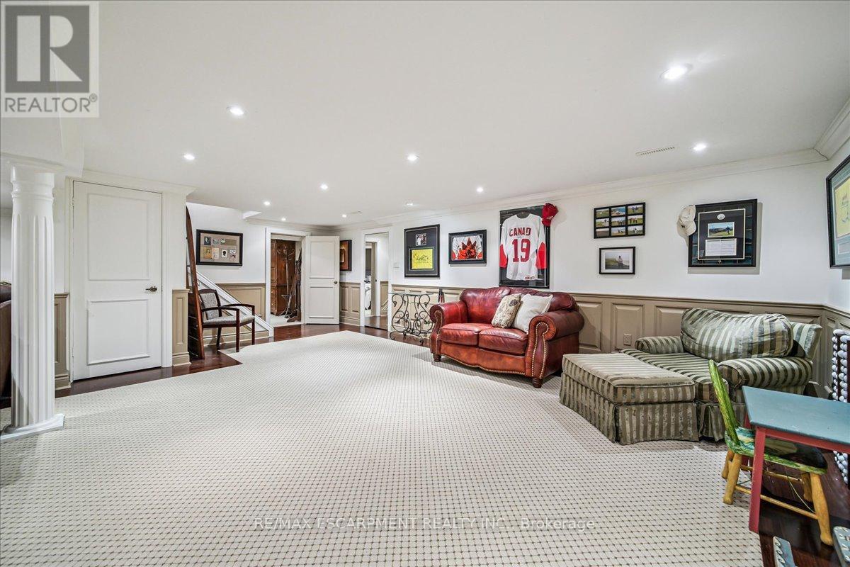 2305 Cheverie Street, Oakville, Ontario  L6J 6C5 - Photo 30 - W12972662