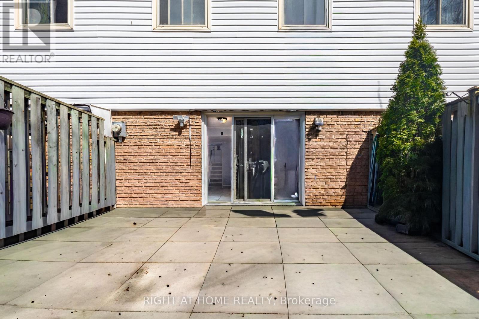 56 - 1221 Dundix Rd Road, Mississauga, Ontario  L4Y 3Y9 - Photo 25 - W12972666