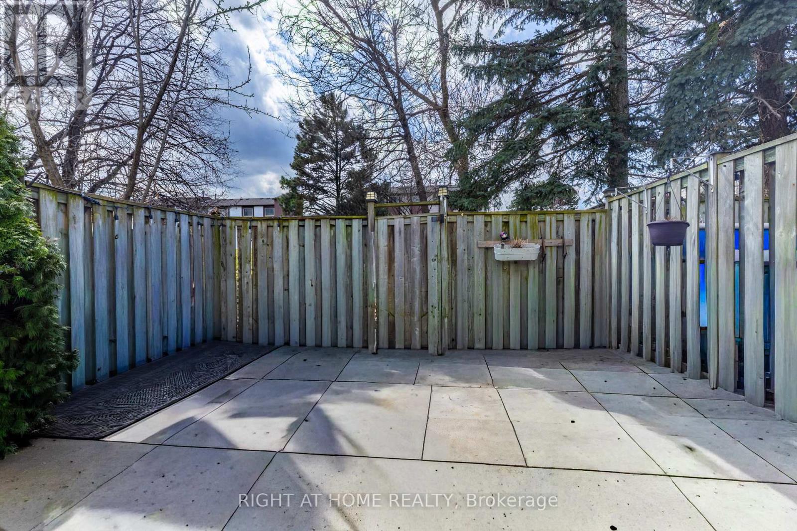 56 - 1221 Dundix Rd Road, Mississauga, Ontario  L4Y 3Y9 - Photo 26 - W12972666