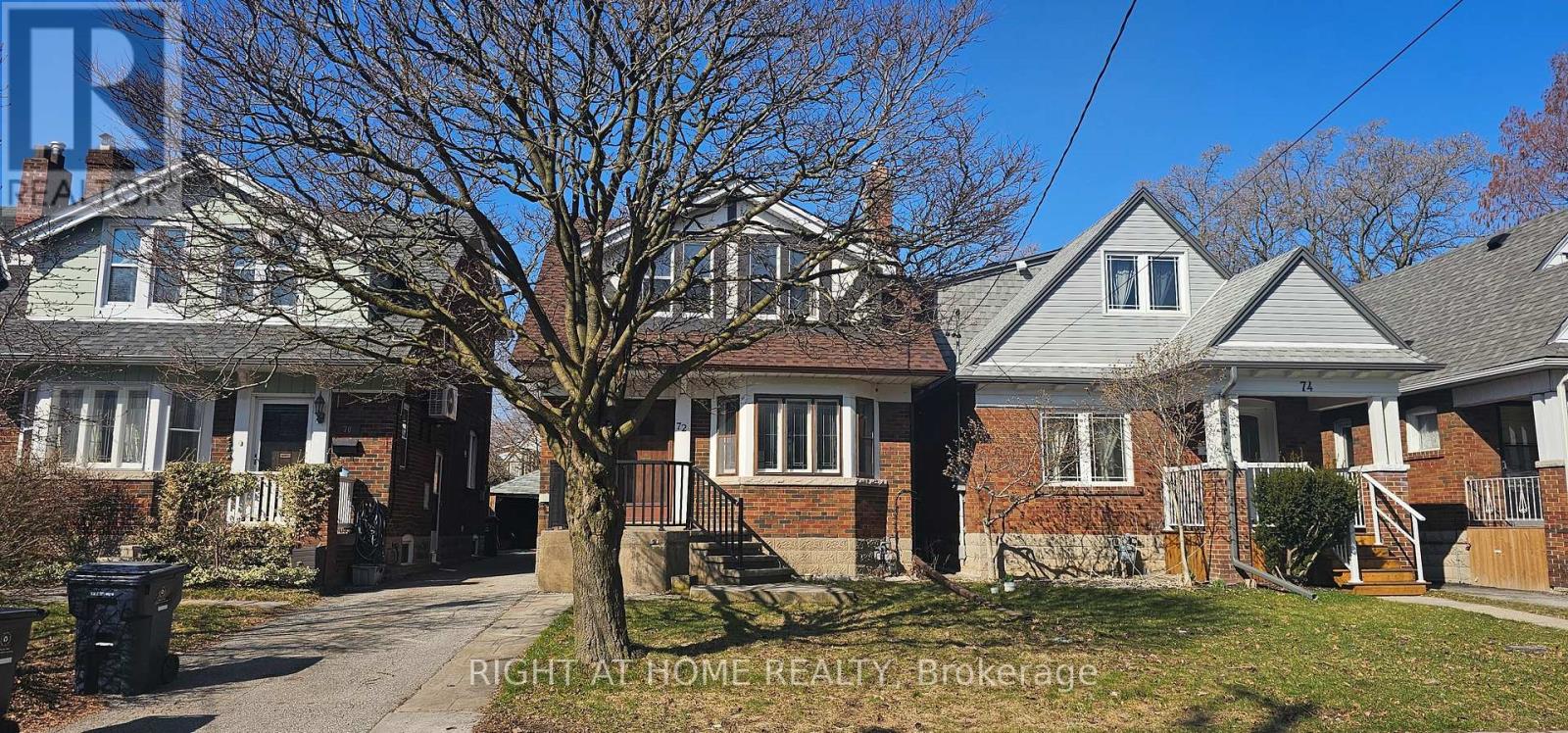 Main Floor - 72 Eleventh Street, Toronto, Ontario  M8V 3G5 - Photo 2 - W12972680