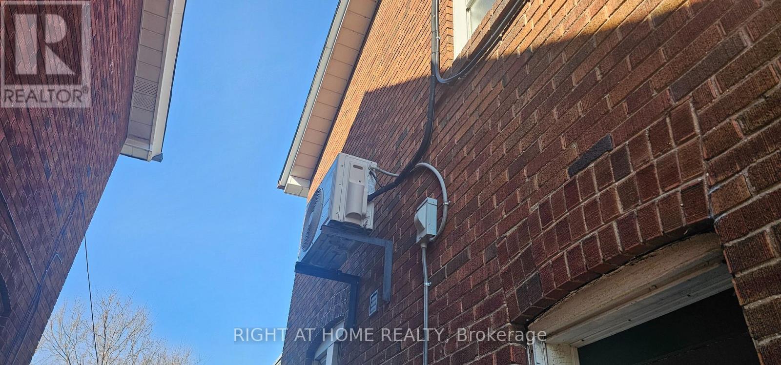 Main Floor - 72 Eleventh Street, Toronto, Ontario  M8V 3G5 - Photo 21 - W12972680