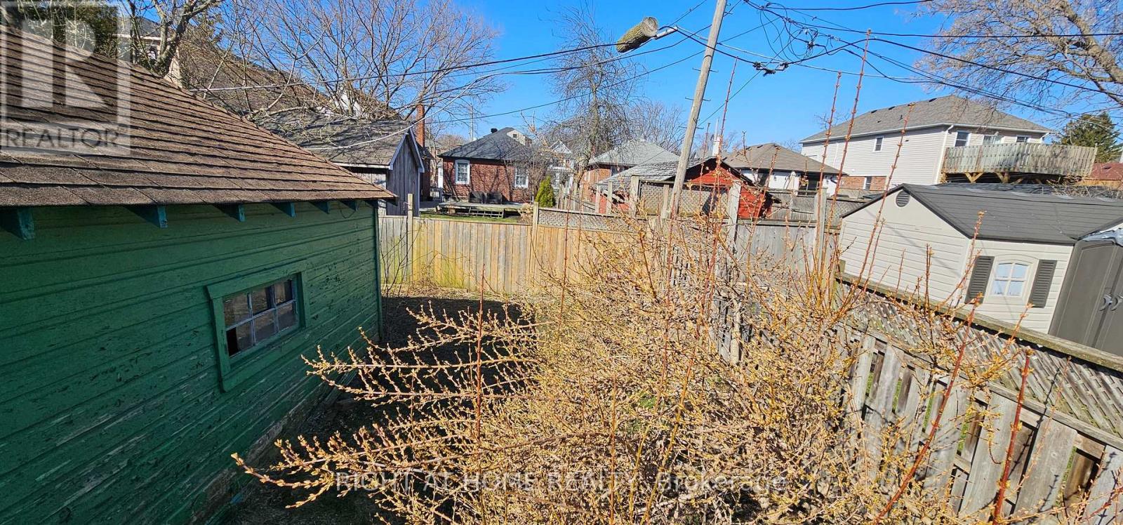 Main Floor - 72 Eleventh Street, Toronto, Ontario  M8V 3G5 - Photo 24 - W12972680