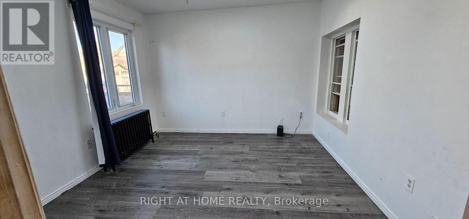 Main Floor - 72 Eleventh Street, Toronto, Ontario  M8V 3G5 - Photo 9 - W12972680