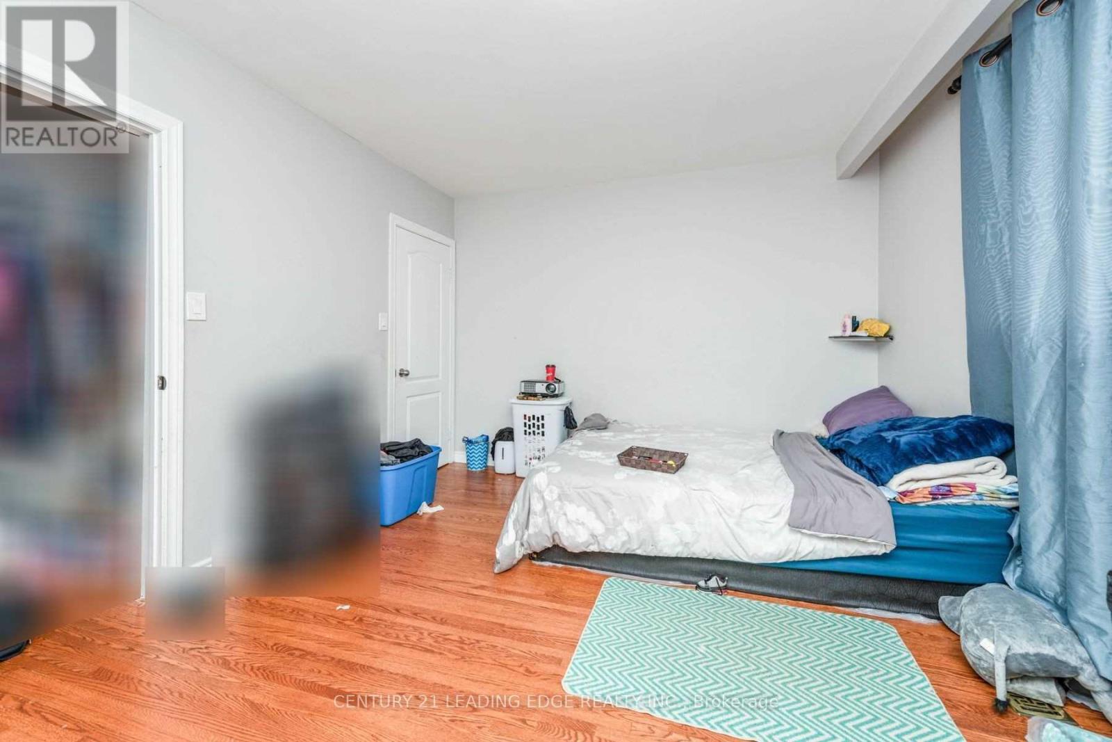 213 Grandravine Drive, Toronto, Ontario  M3J 1B9 - Photo 19 - W12972690