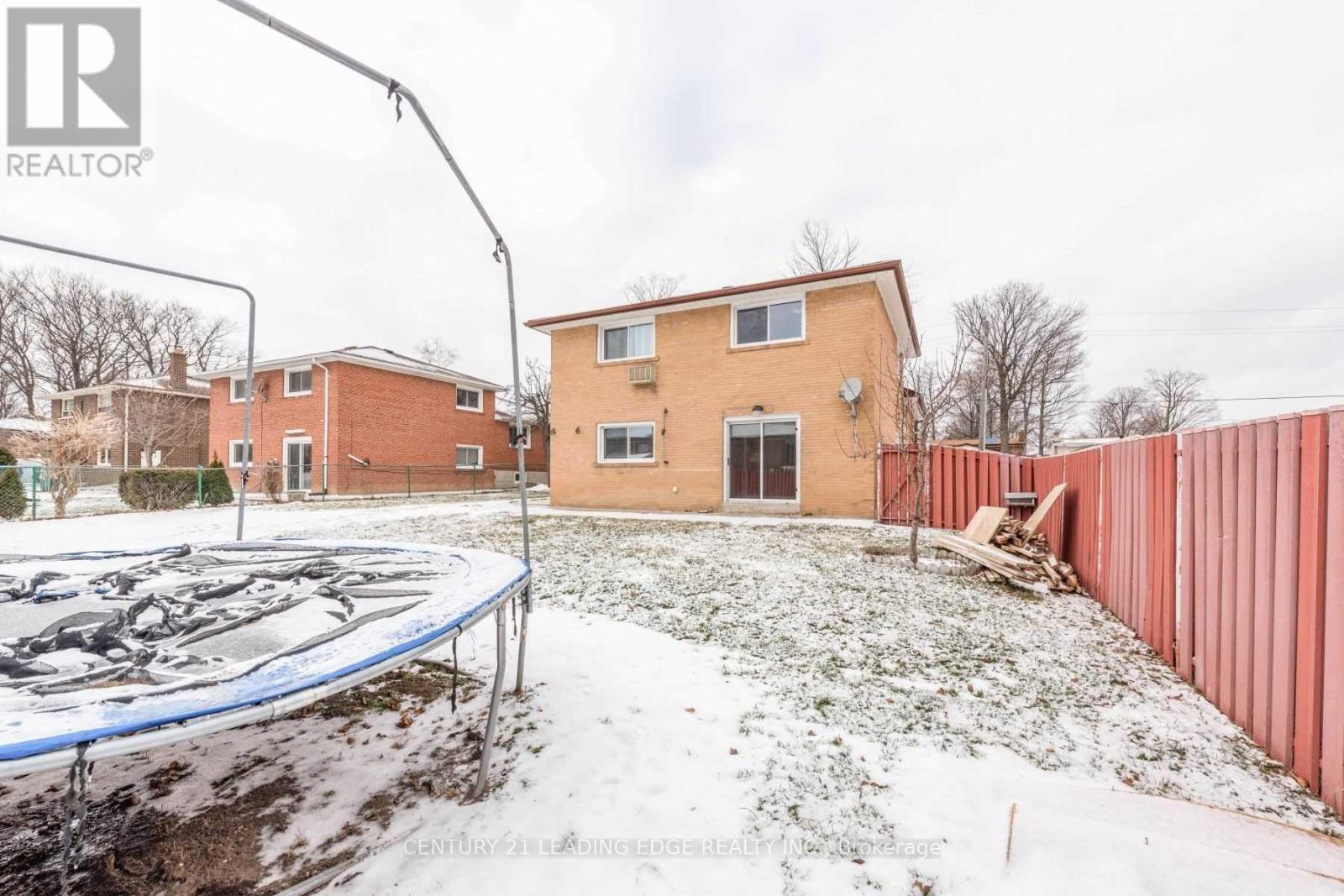 213 Grandravine Drive, Toronto, Ontario  M3J 1B9 - Photo 40 - W12972690