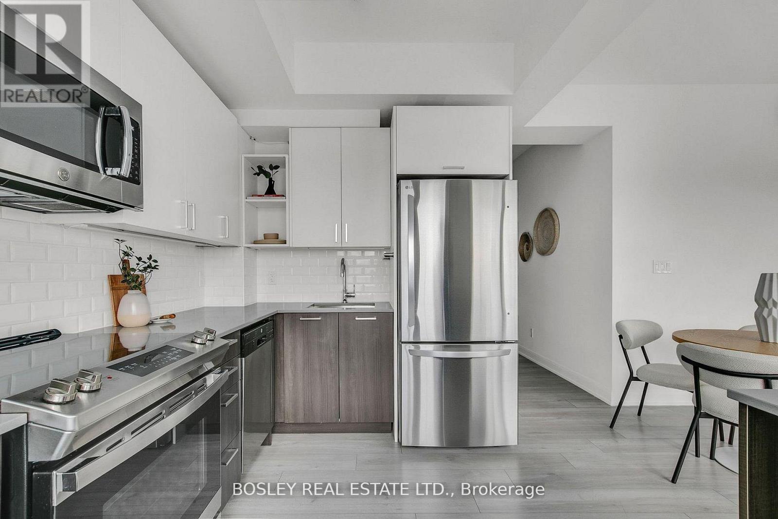 502 - 385 Osler Street, Toronto, Ontario  M6N 0B2 - Photo 15 - W12972734