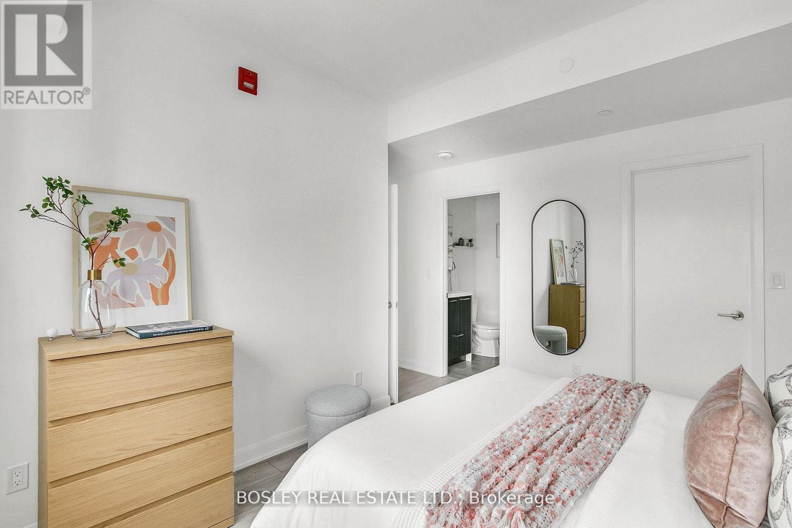 502 - 385 Osler Street, Toronto, Ontario  M6N 0B2 - Photo 21 - W12972734