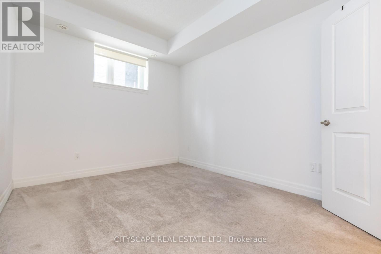 501 - 370 Wallace Avenue, Toronto, Ontario  M6P 3P5 - Photo 10 - W12972736