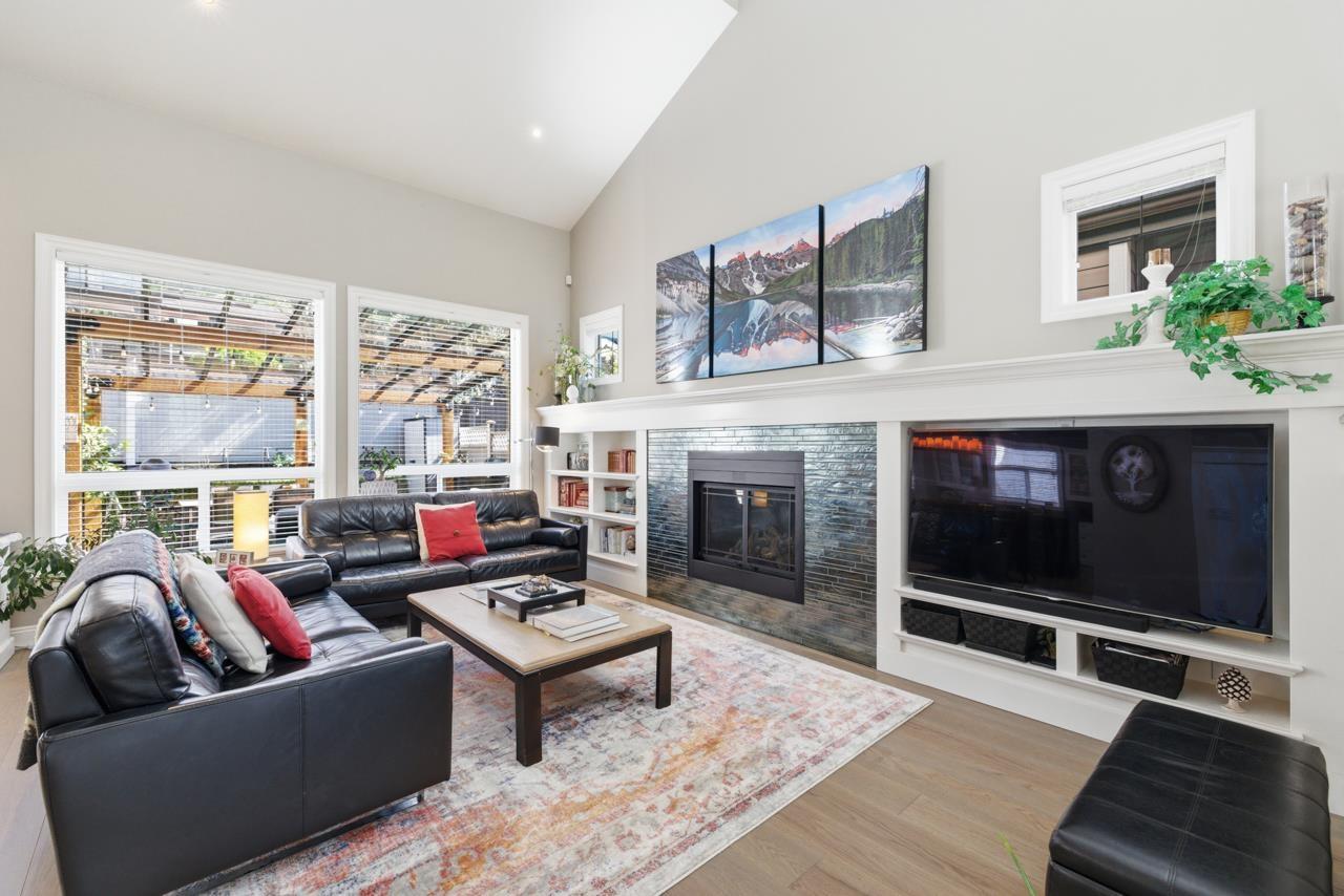 2574 163 Street, Surrey, British Columbia  V3Z 6X7 - Photo 3 - R3108669