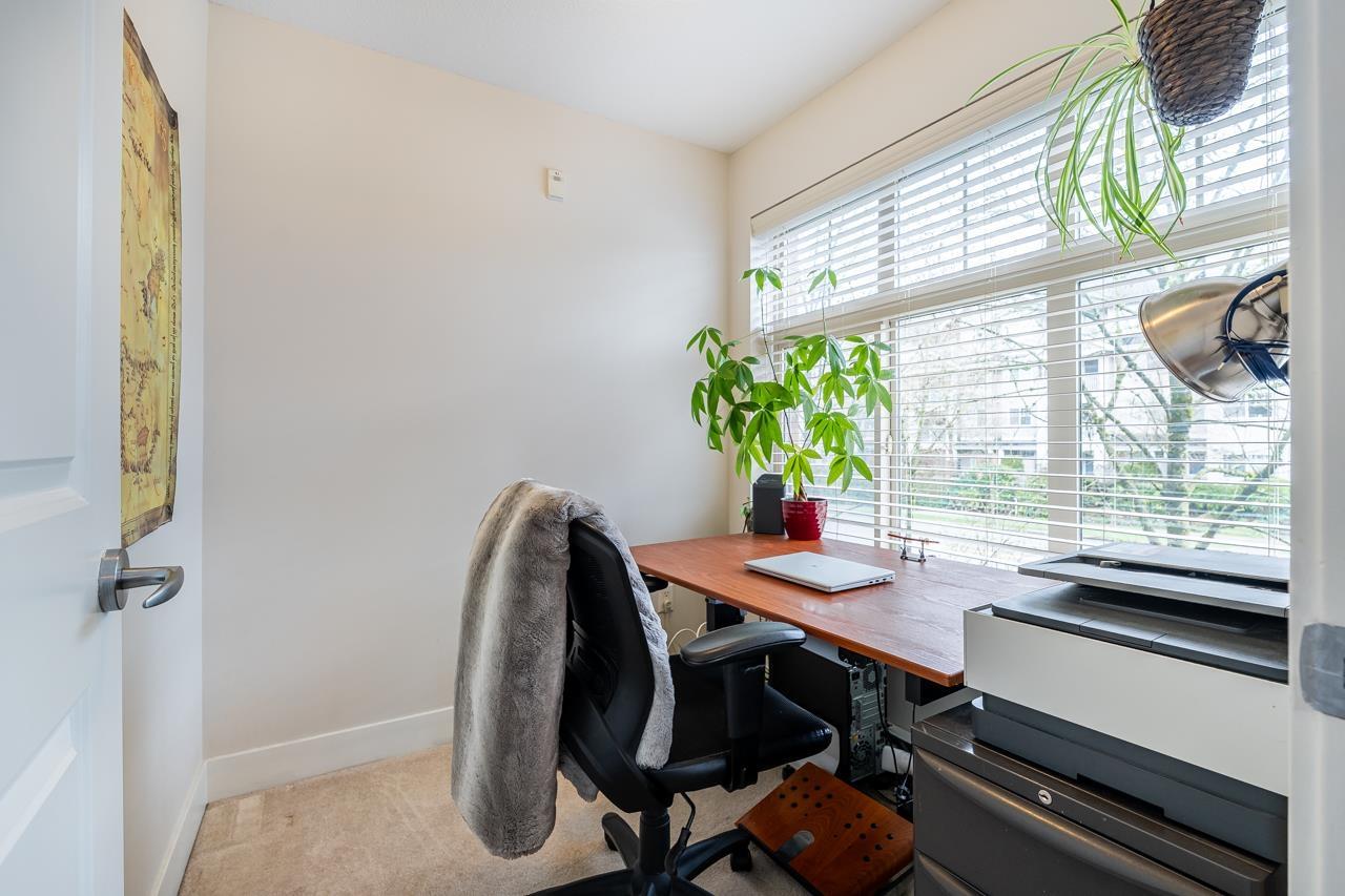 212 6500 194th Street, Surrey, British Columbia  V4N 5X4 - Photo 25 - R3108686