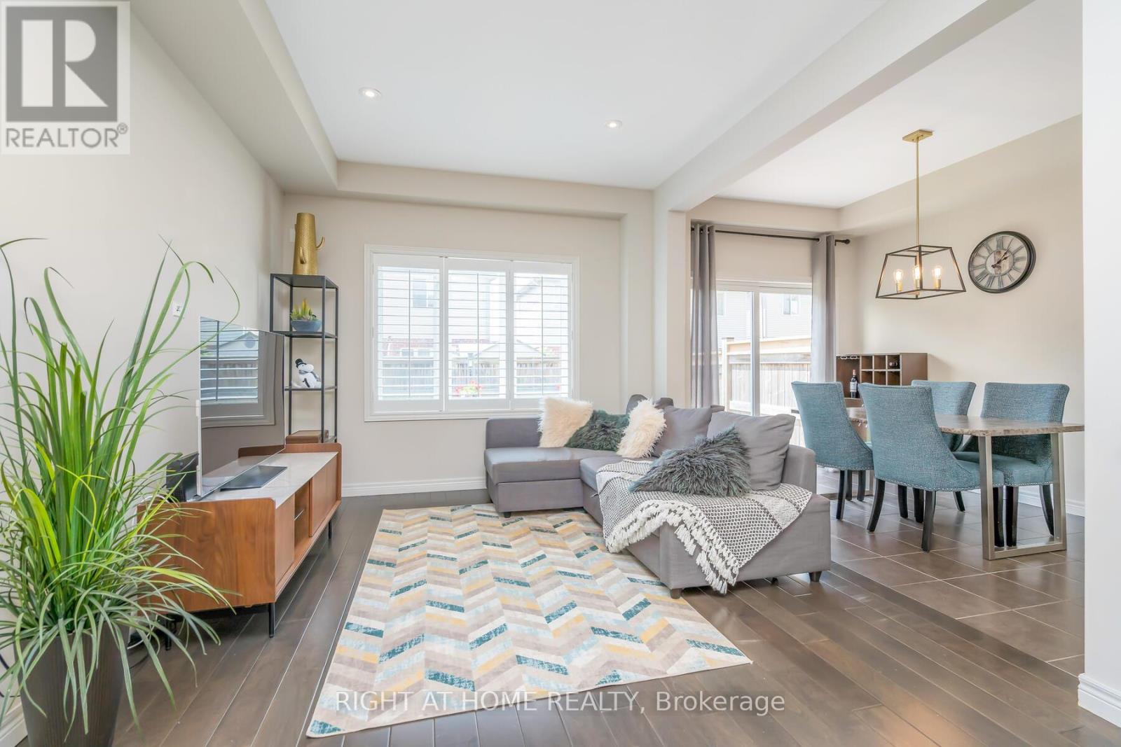 27 Hitching Post Ridge, Hamilton, Ontario  L0R 1C0 - Photo 8 - X12928026