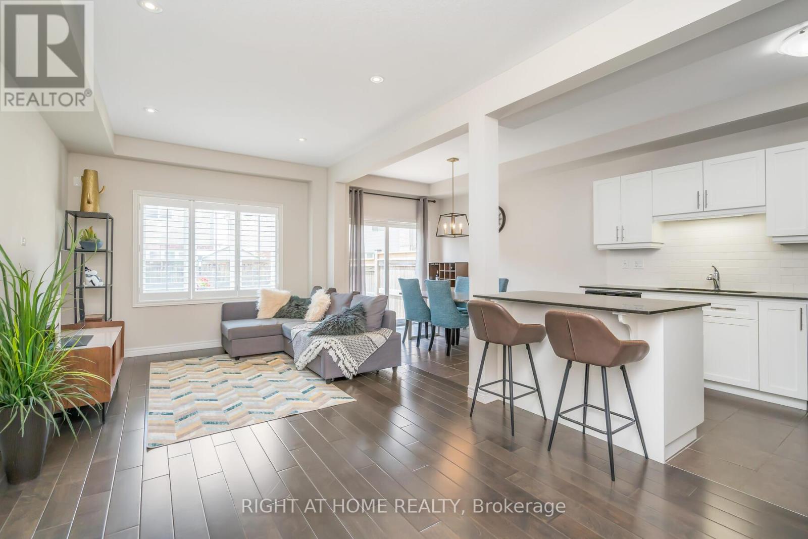 27 Hitching Post Ridge, Hamilton, Ontario  L0R 1C0 - Photo 10 - X12928026