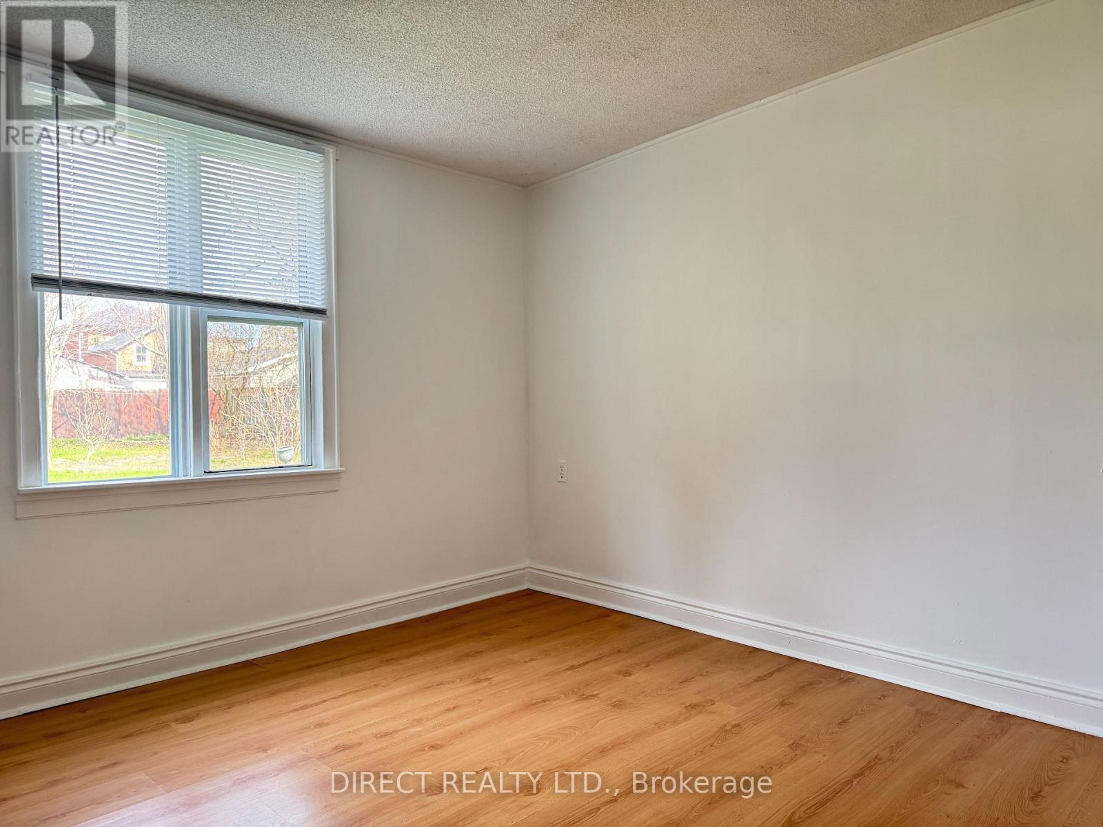 33 Sinclair Street, Belleville (Belleville Ward), Ontario  K8P 3S5 - Photo 25 - X12642996