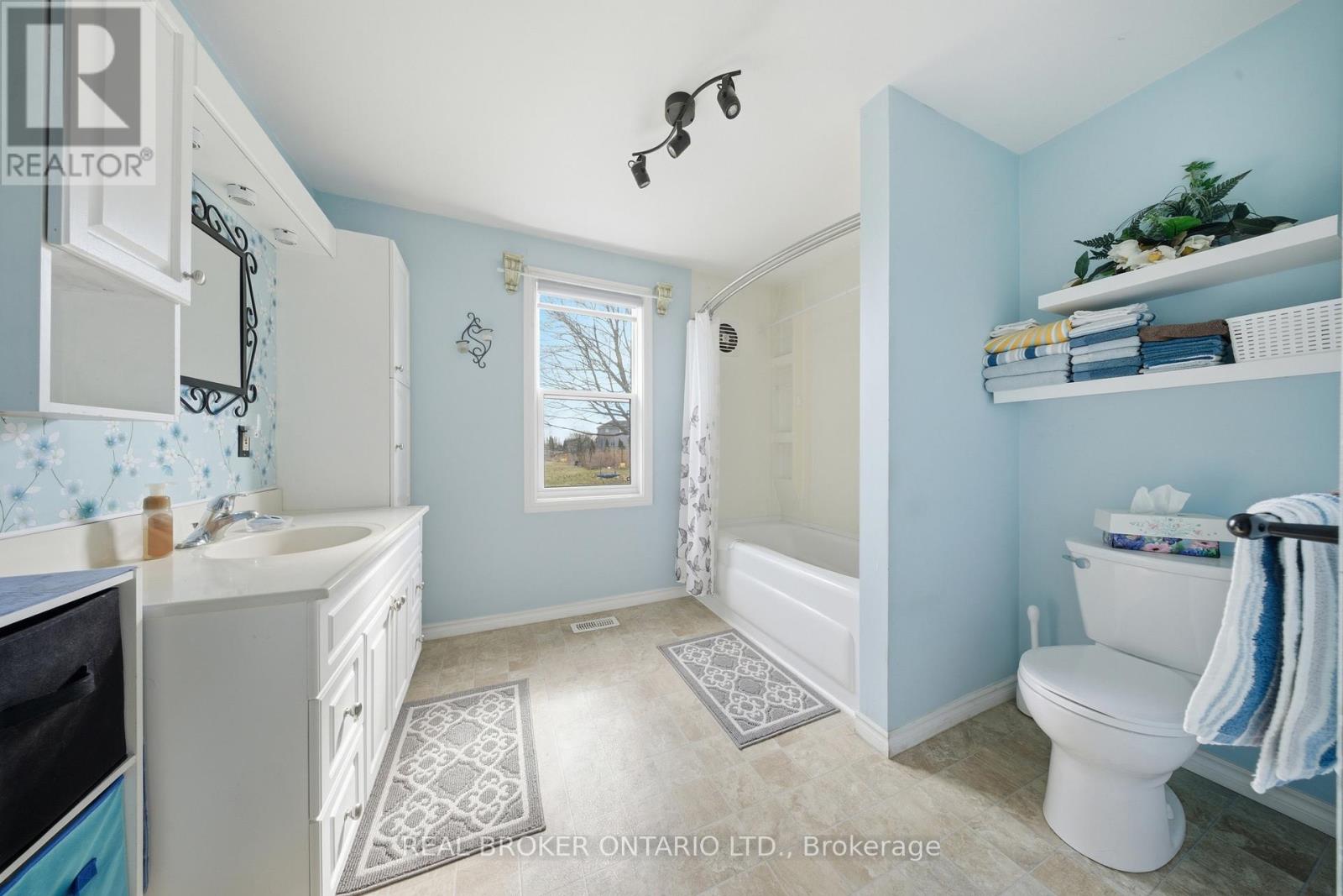 1247 Old 8 Highway, Hamilton, Ontario  L0R 1Z0 - Photo 17 - X12972380