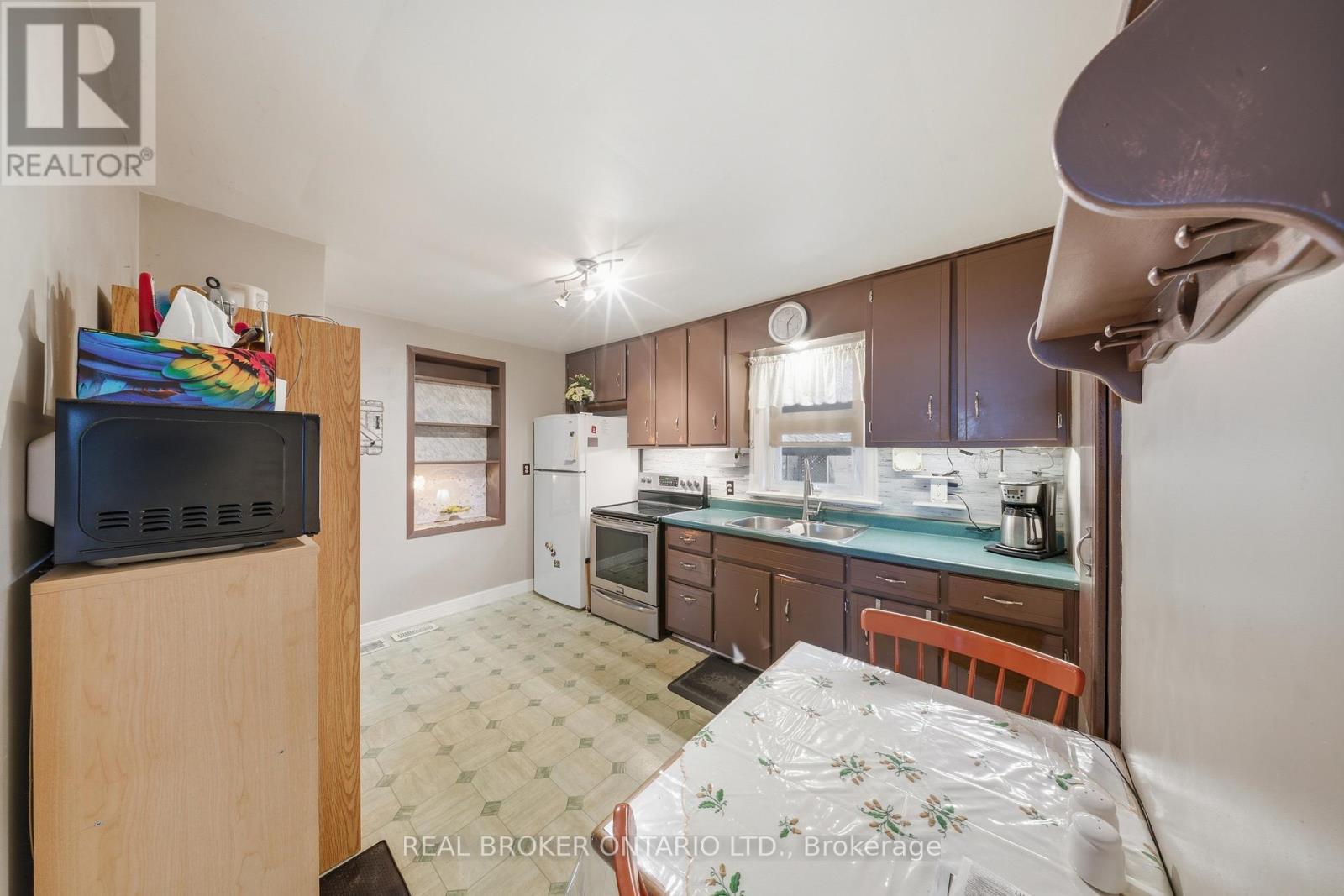 1247 Old 8 Highway, Hamilton, Ontario  L0R 1Z0 - Photo 13 - X12972408