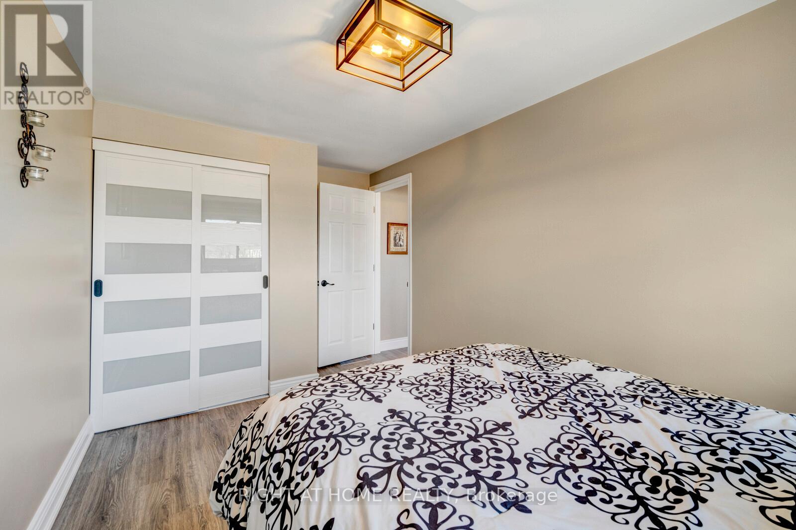 3 - 985 Limeridge Road E, Hamilton, Ontario  L8W 1X9 - Photo 17 - X12972504